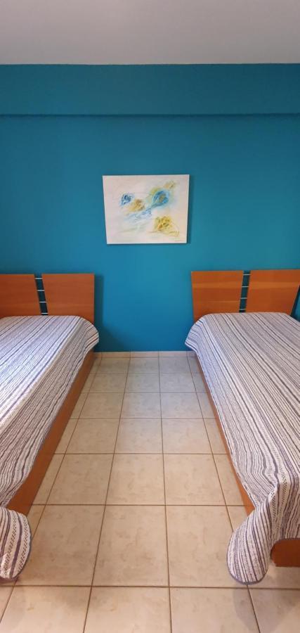 Cobertura Triplex Na Praia Da Enseada Гуаружа Екстериор снимка