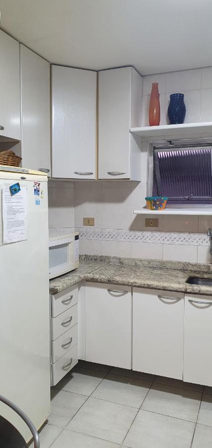 Cobertura Triplex Na Praia Da Enseada Гуаружа Екстериор снимка