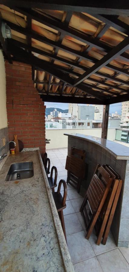 Cobertura Triplex Na Praia Da Enseada Гуаружа Екстериор снимка